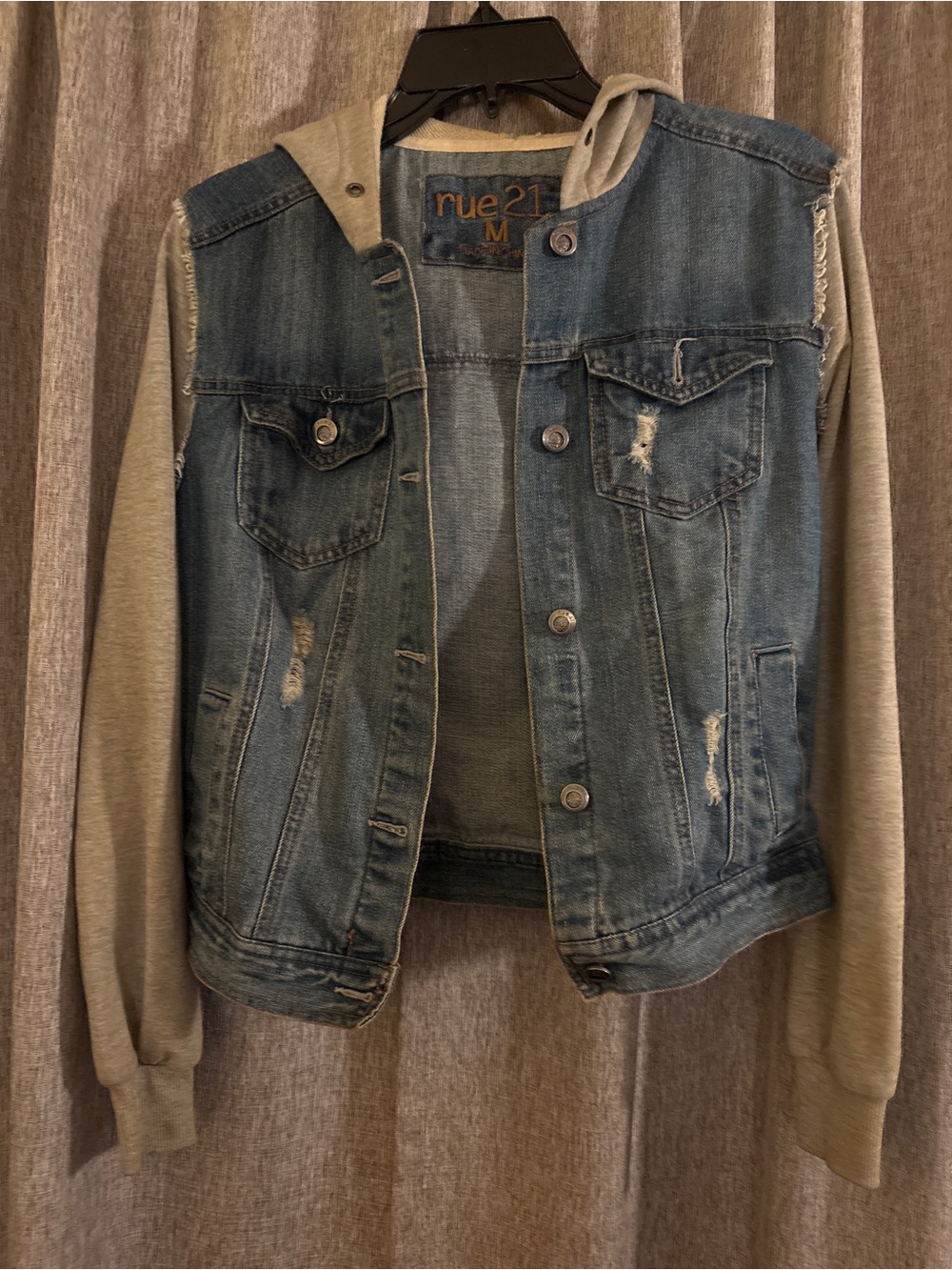 rue21 Distressed Hooded Denim Jacket Size M Gray Sweatshirt Sleeve Hybrid Jean